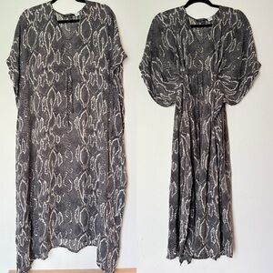Acrobat 100% silk Python print midi cover up dress size M L